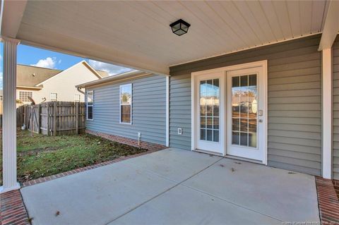 A home in Raeford