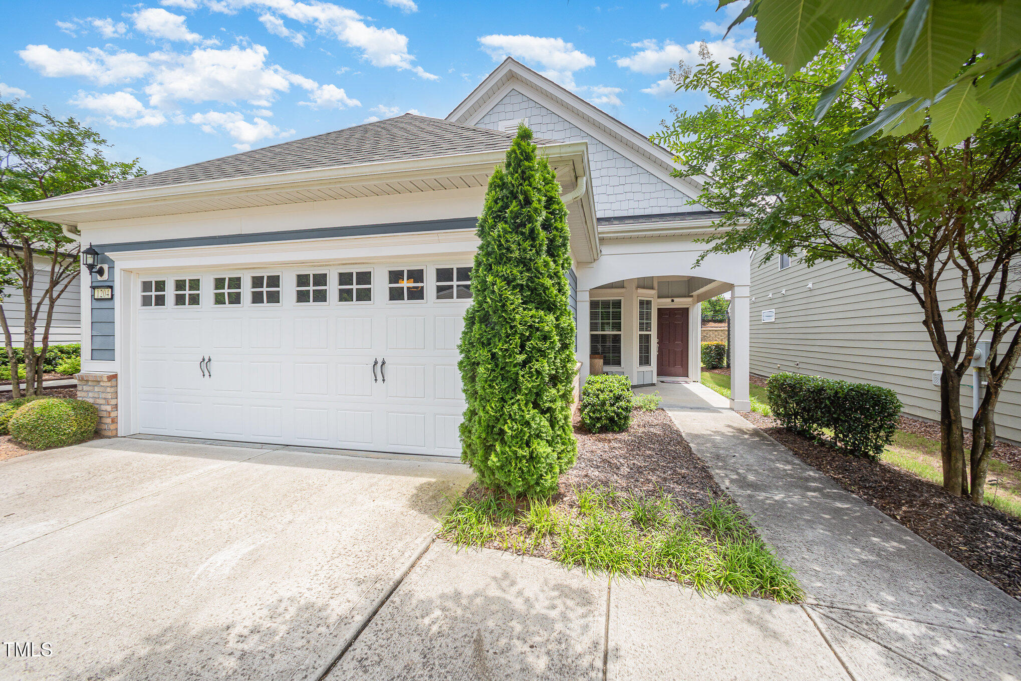 1204 E Rosedale Creek Drive