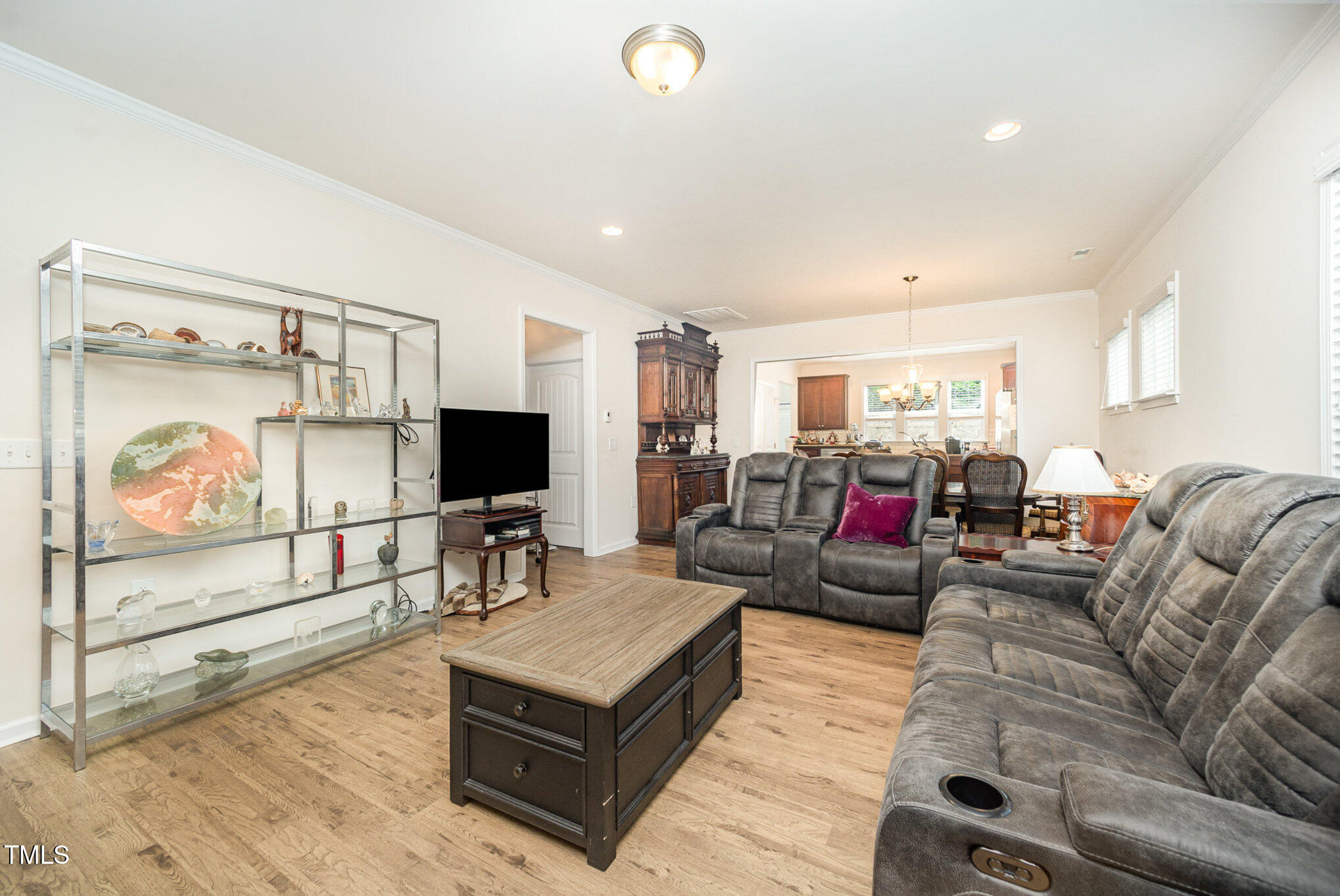 1204 E Rosedale Creek Drive