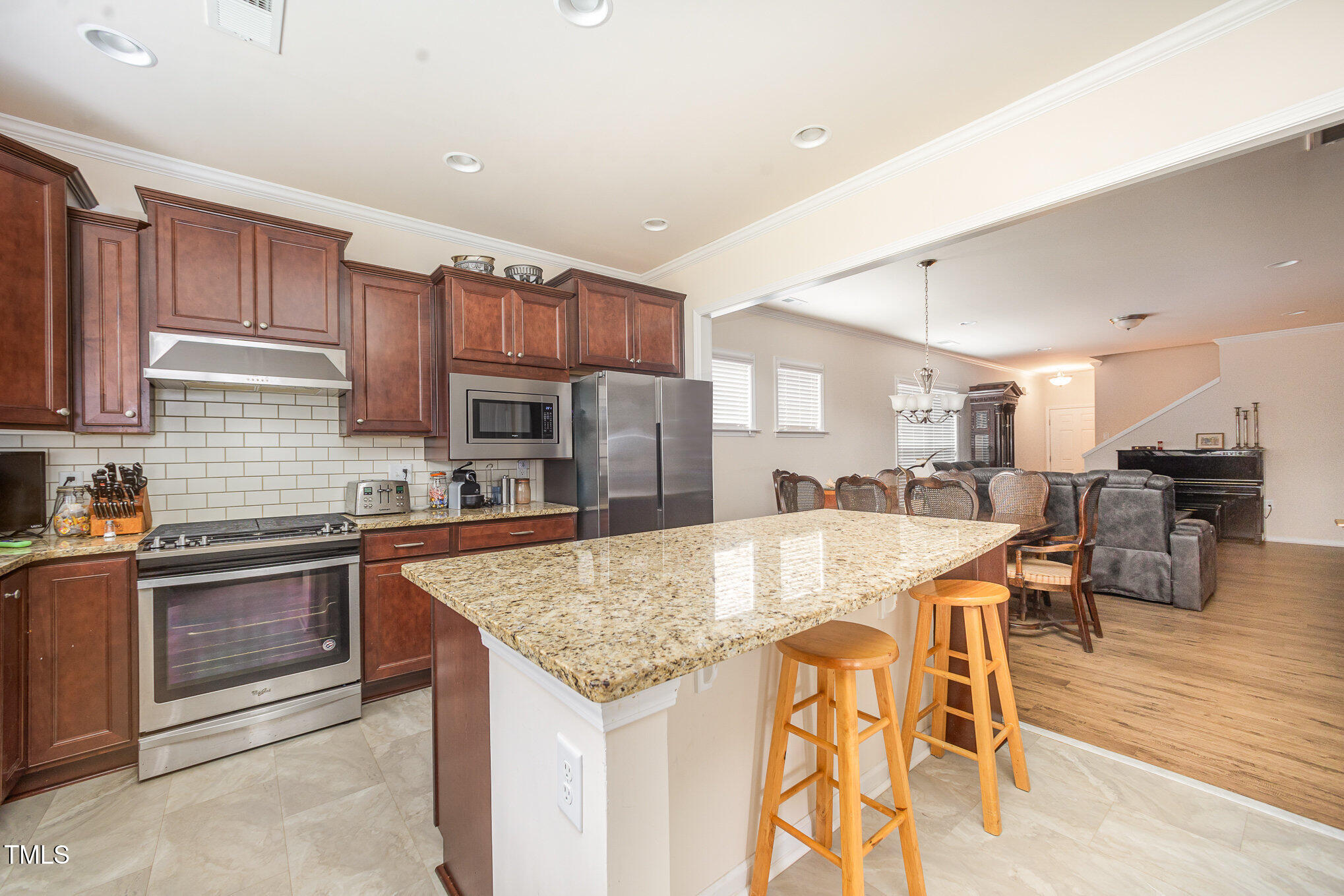 1204 E Rosedale Creek Drive