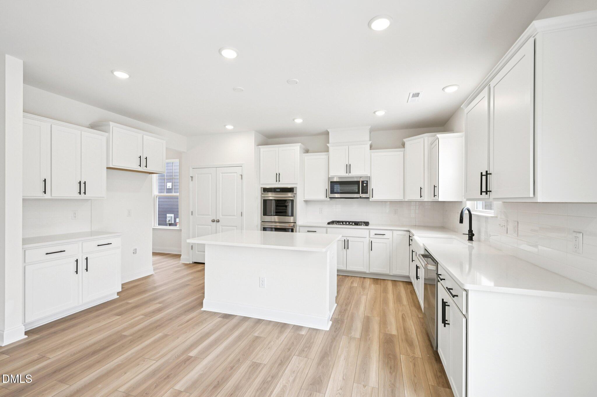 476 Parklane Drive