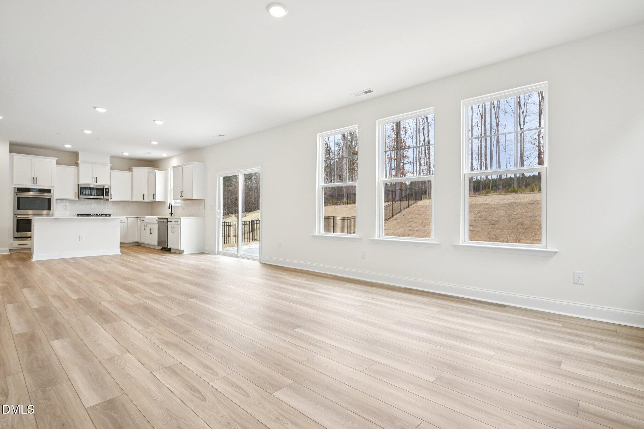 476 Parklane Drive