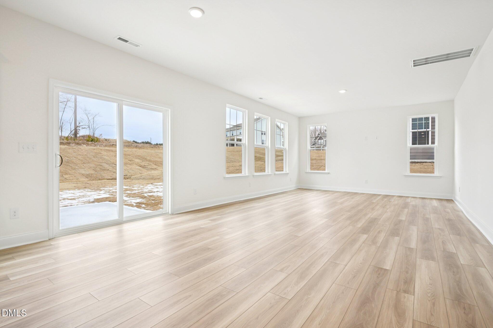476 Parklane Drive