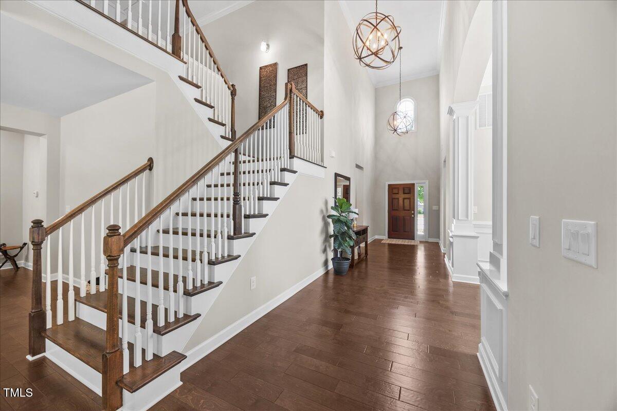 807 Sugarberry Lane