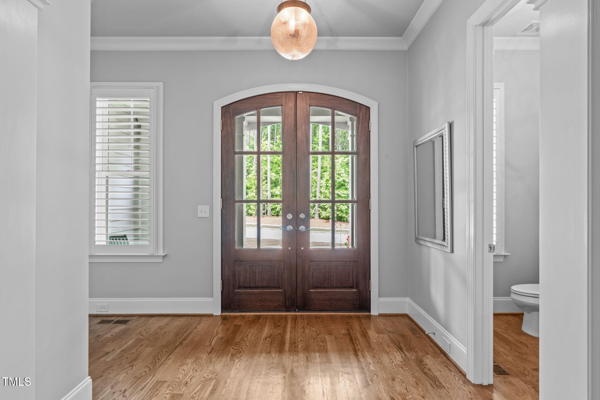 2121 Vecchio Lane