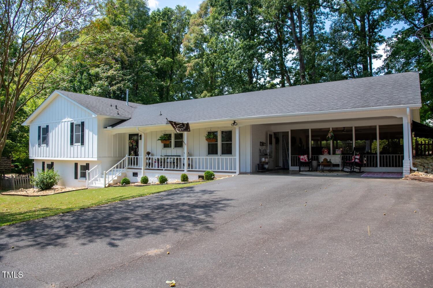 222 Gardiner Road