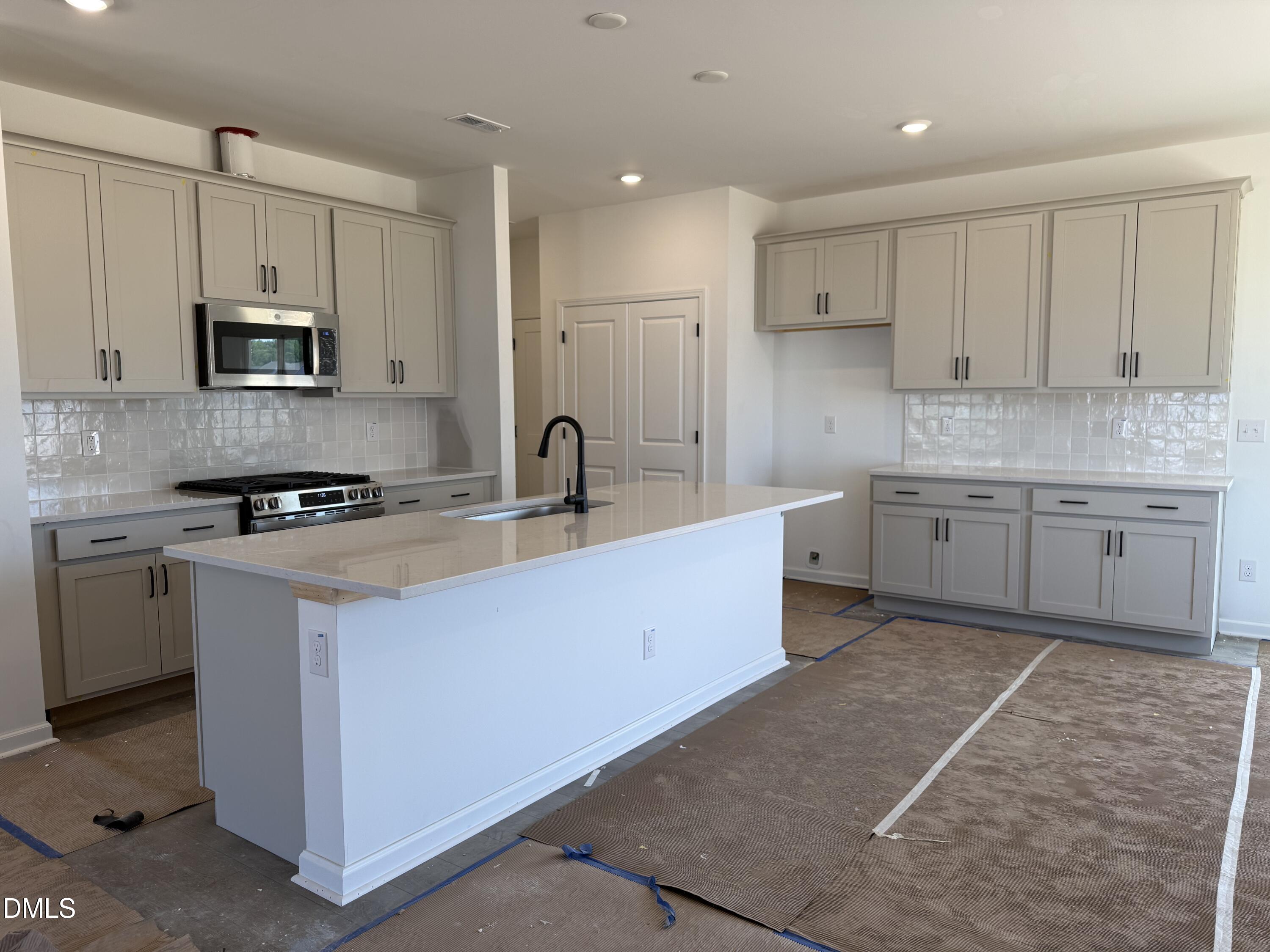 2816 Quarry Road 180