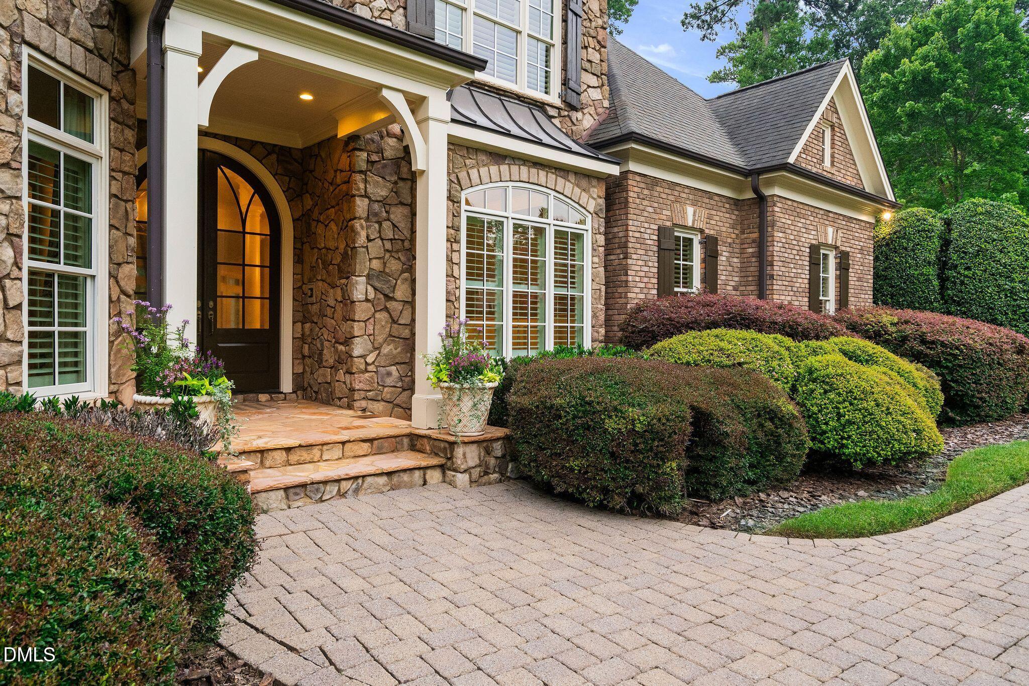 1024 Stradshire Drive
