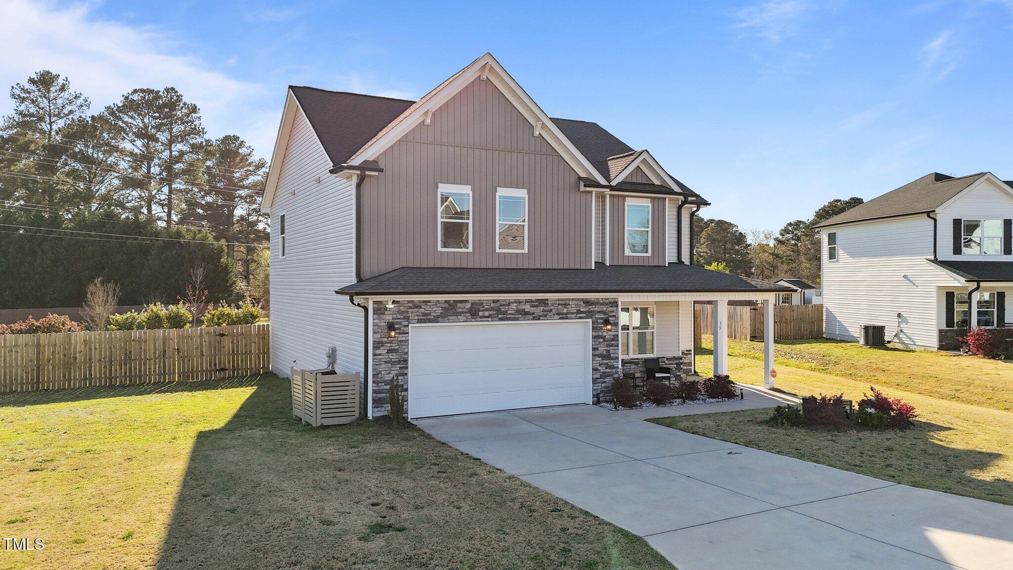35 Wolf Ridge Court