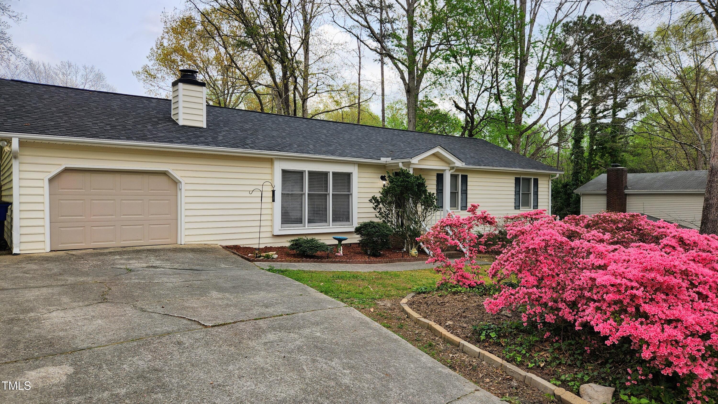 2704 Pidgeon Hill Road