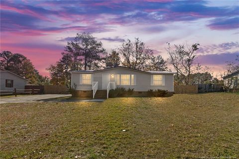 A home in Raeford