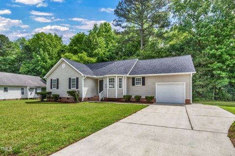 Single Family Residence in Fuquay Varina NC 1300 Poplar Ridge Road 3.jpg