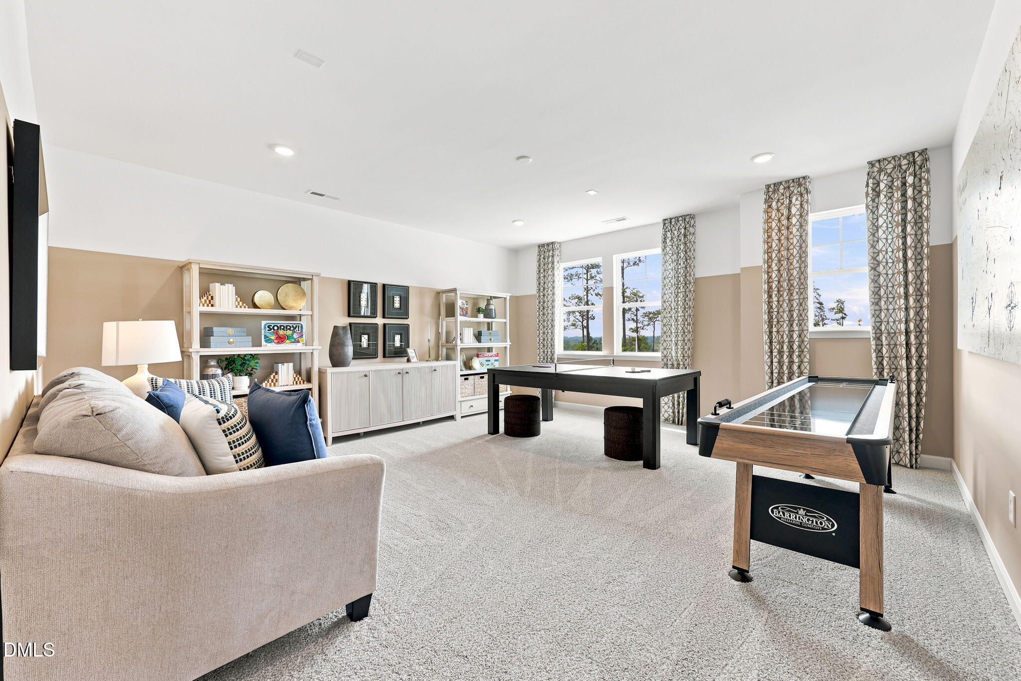 208 Gallant Pnes Drive