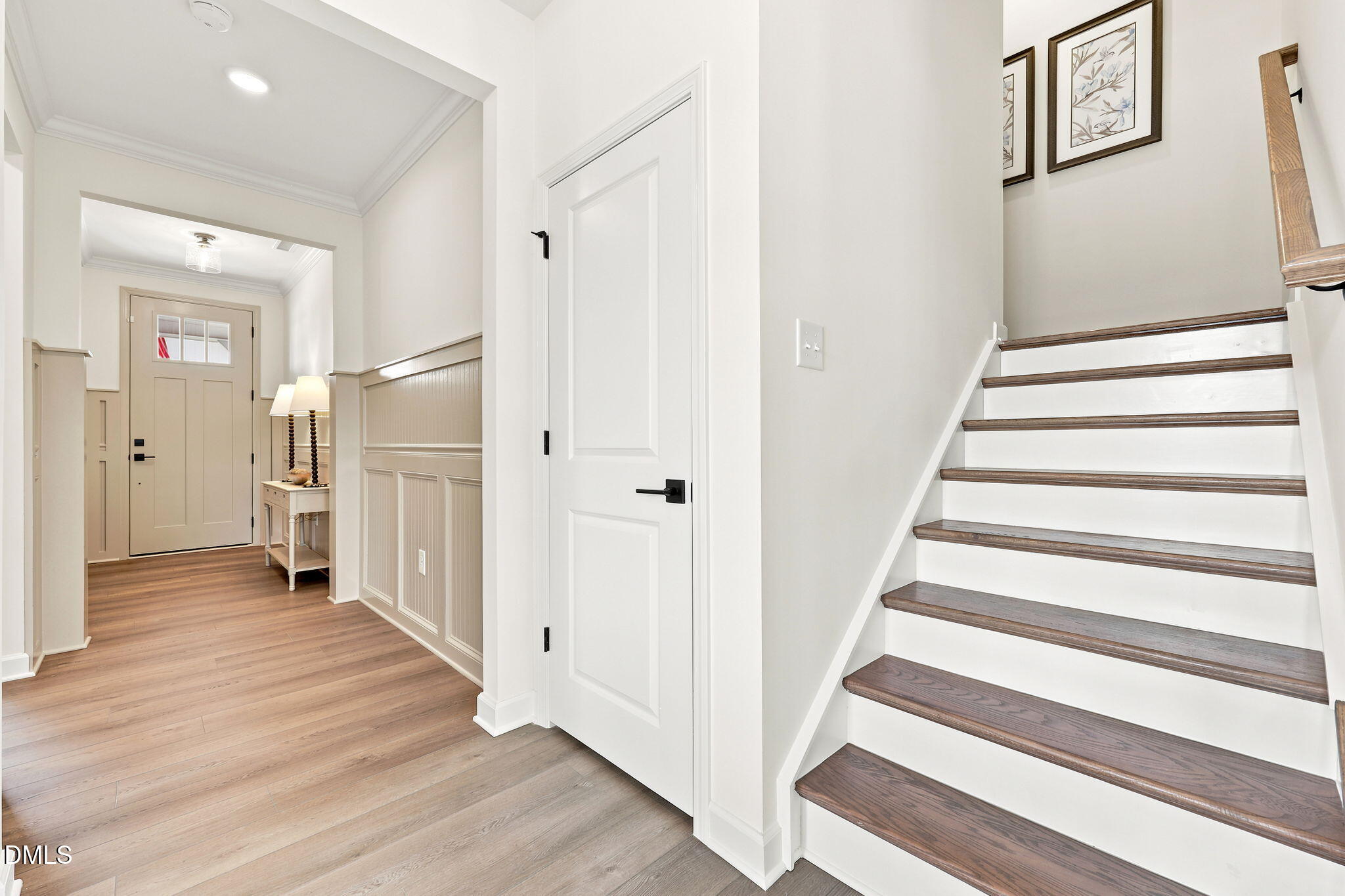 208 Gallant Pnes Drive