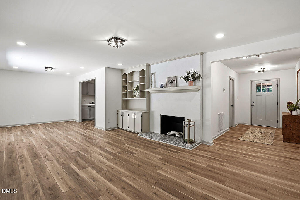 5112 Laurie Drive