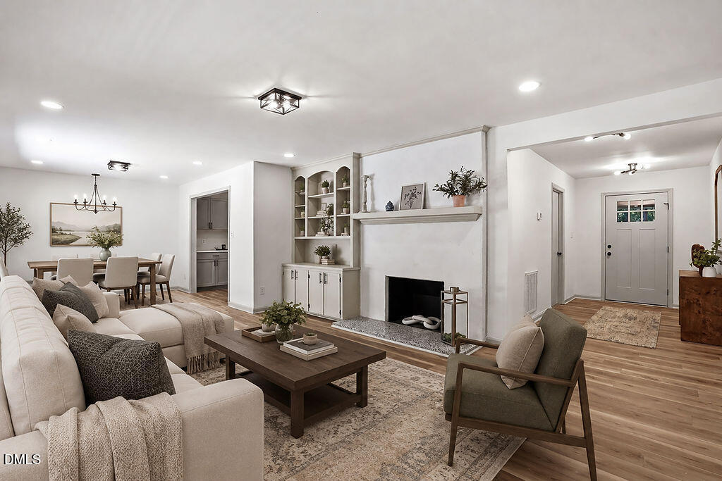 5112 Laurie Drive