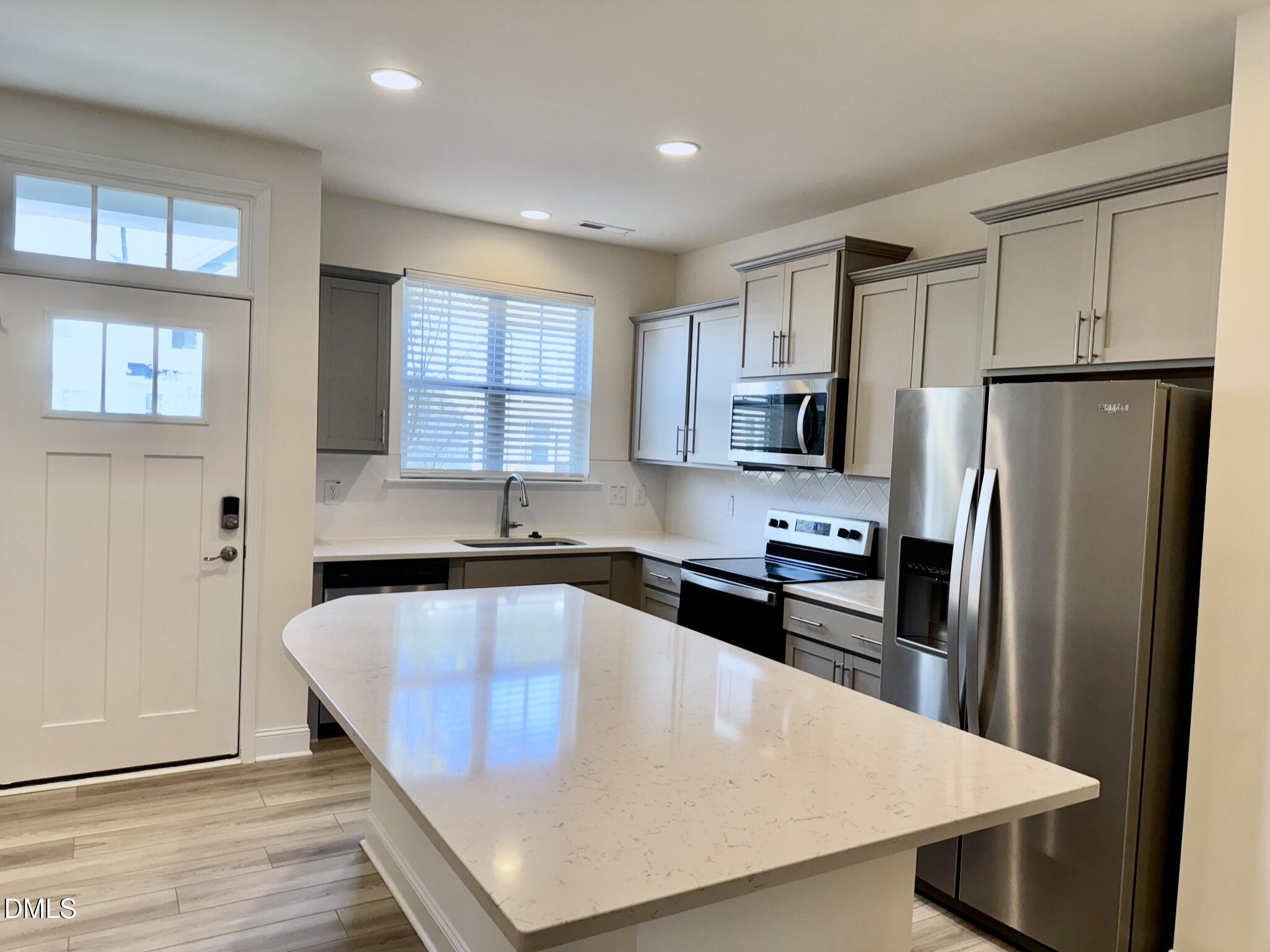 152 Channel Drop Drive