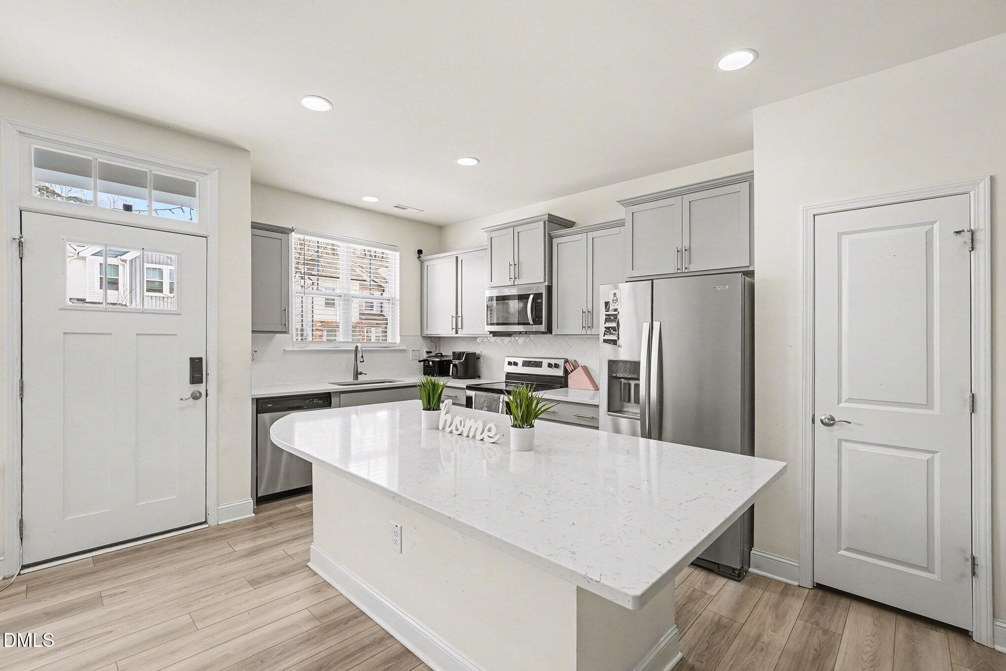 152 Channel Drop Drive