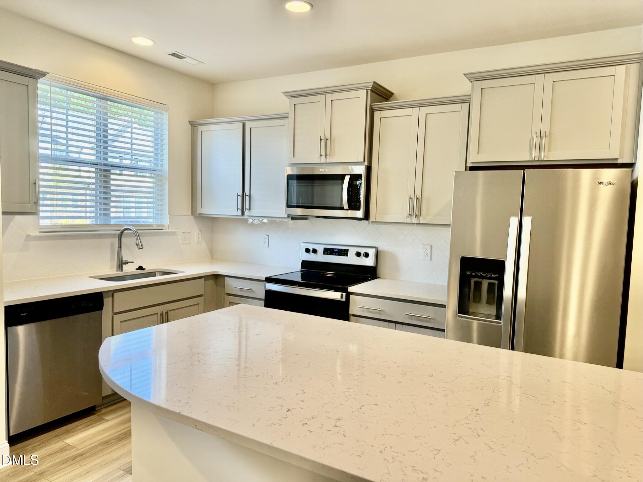 152 Channel Drop Drive