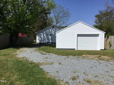 A home in Dunn