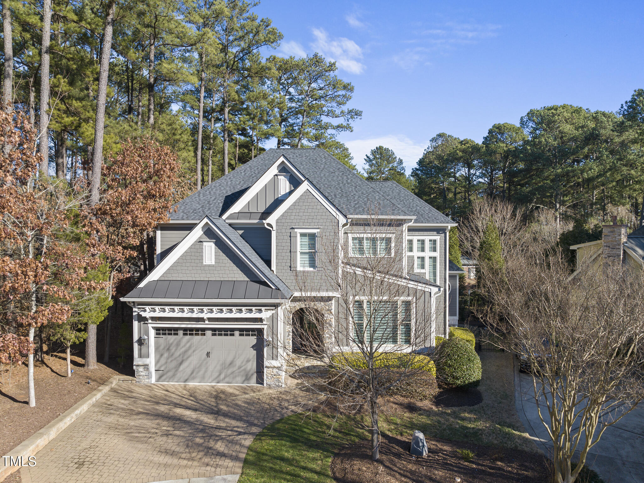 2500 Shadow Hills Ct Court