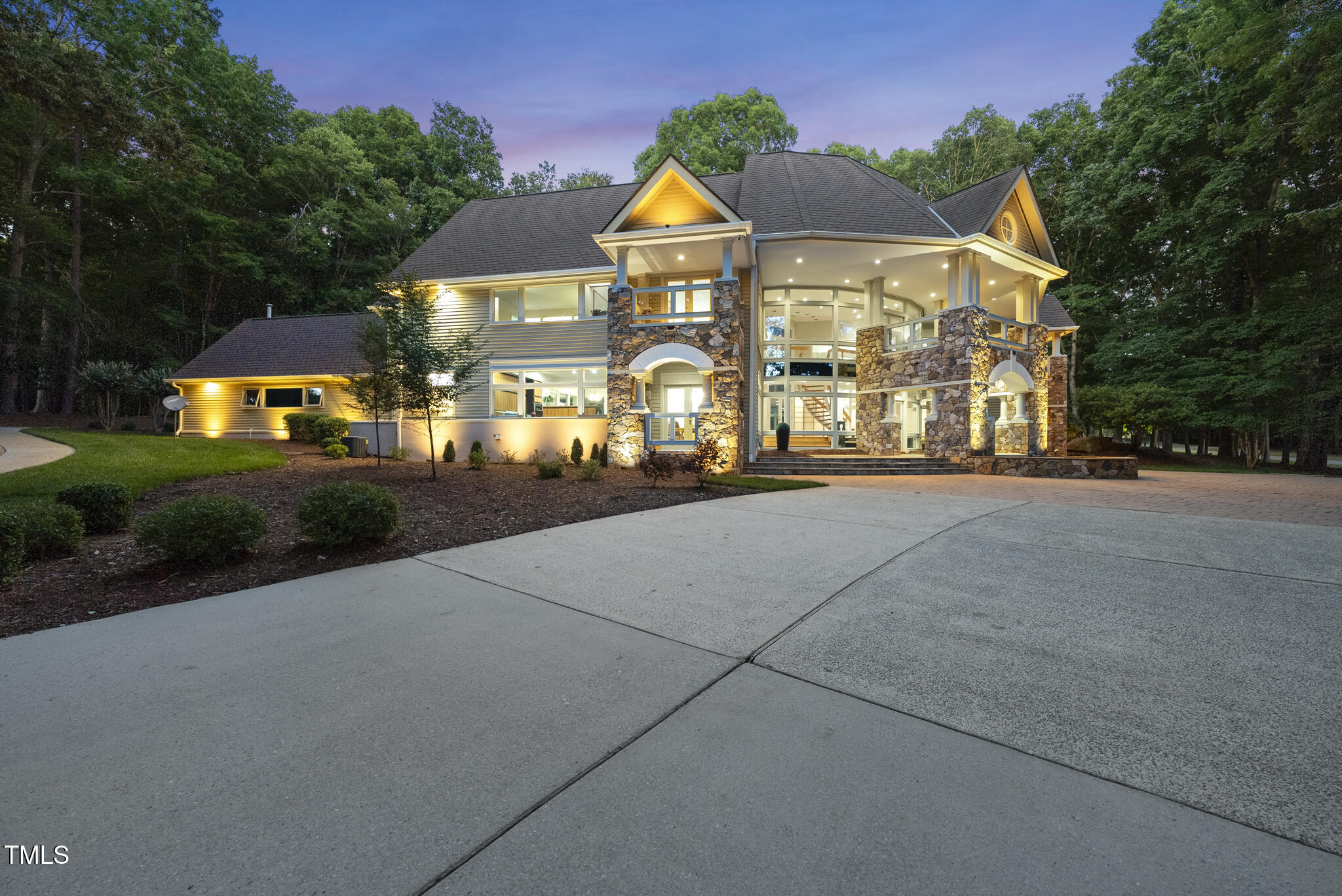 2207 Vintage Hill Drive