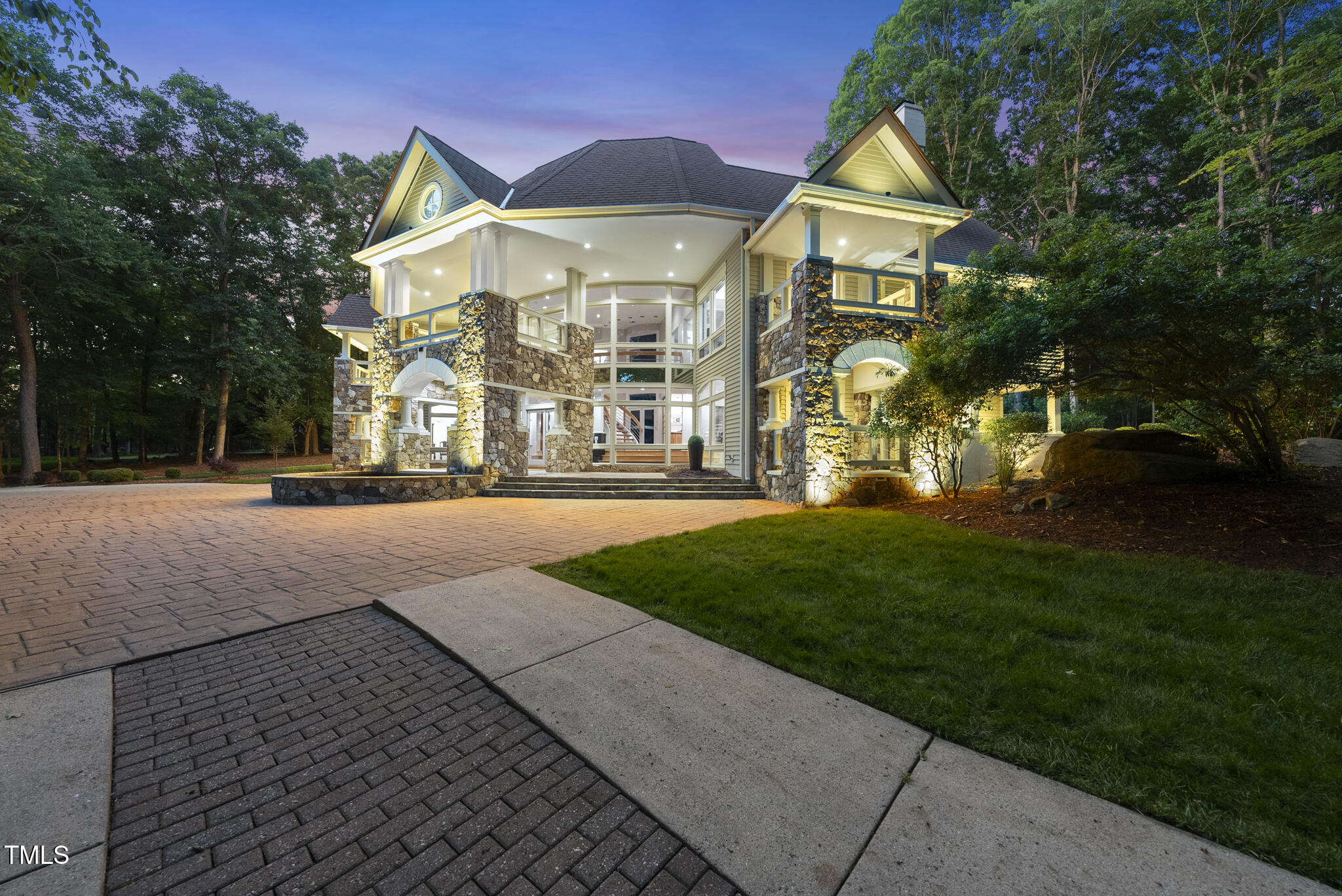 2207 Vintage Hill Drive