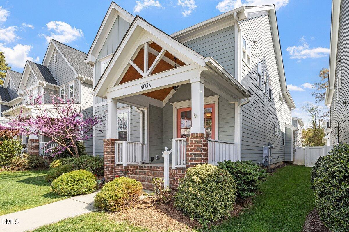 403 1/2 Carolina Avenue