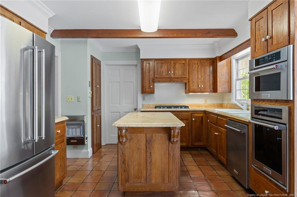 1094 Guy Road