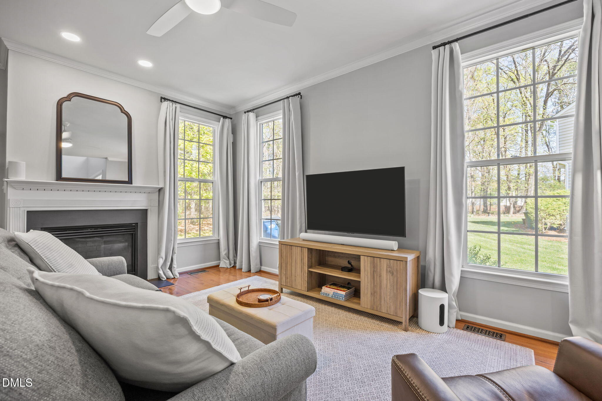 9523 Hanging Rock Road