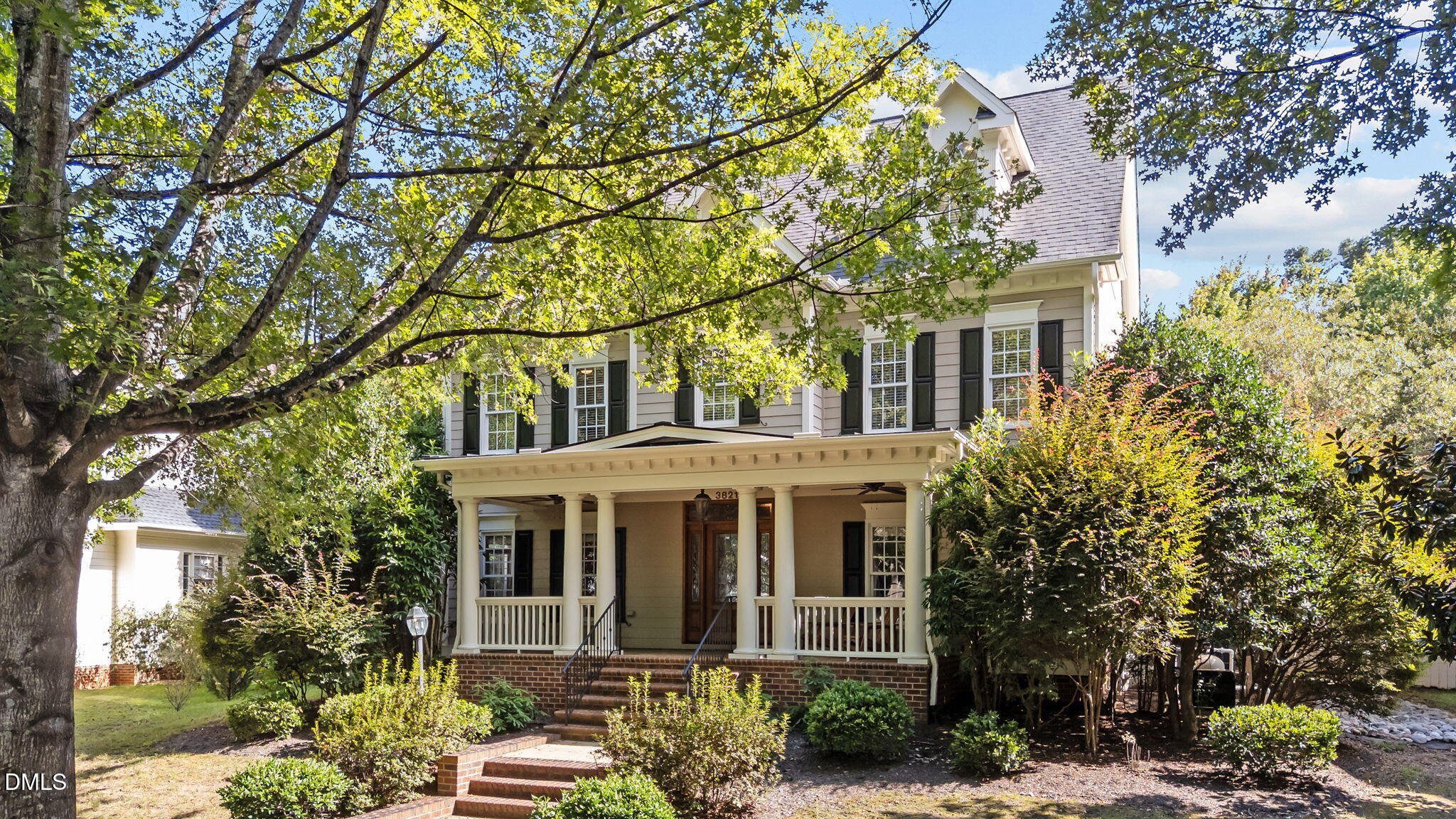 3821 Falls River Avenue