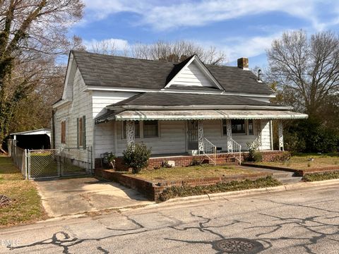 104 Ash Street E Wilson NC 27893