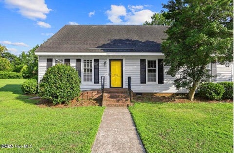 Photo of 2234 N Nash Place N, Wilson, NC 27896 (MLS # 10184280)
