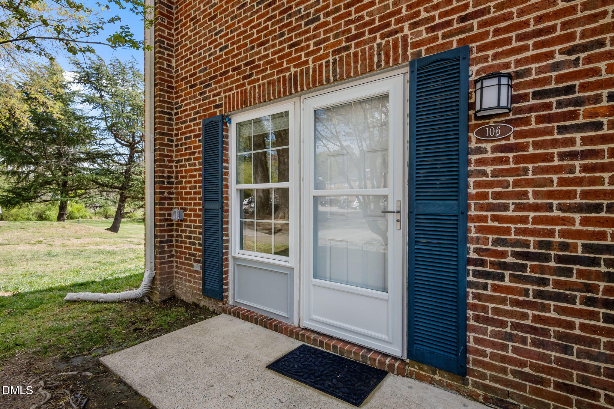 106 Chaucer Court