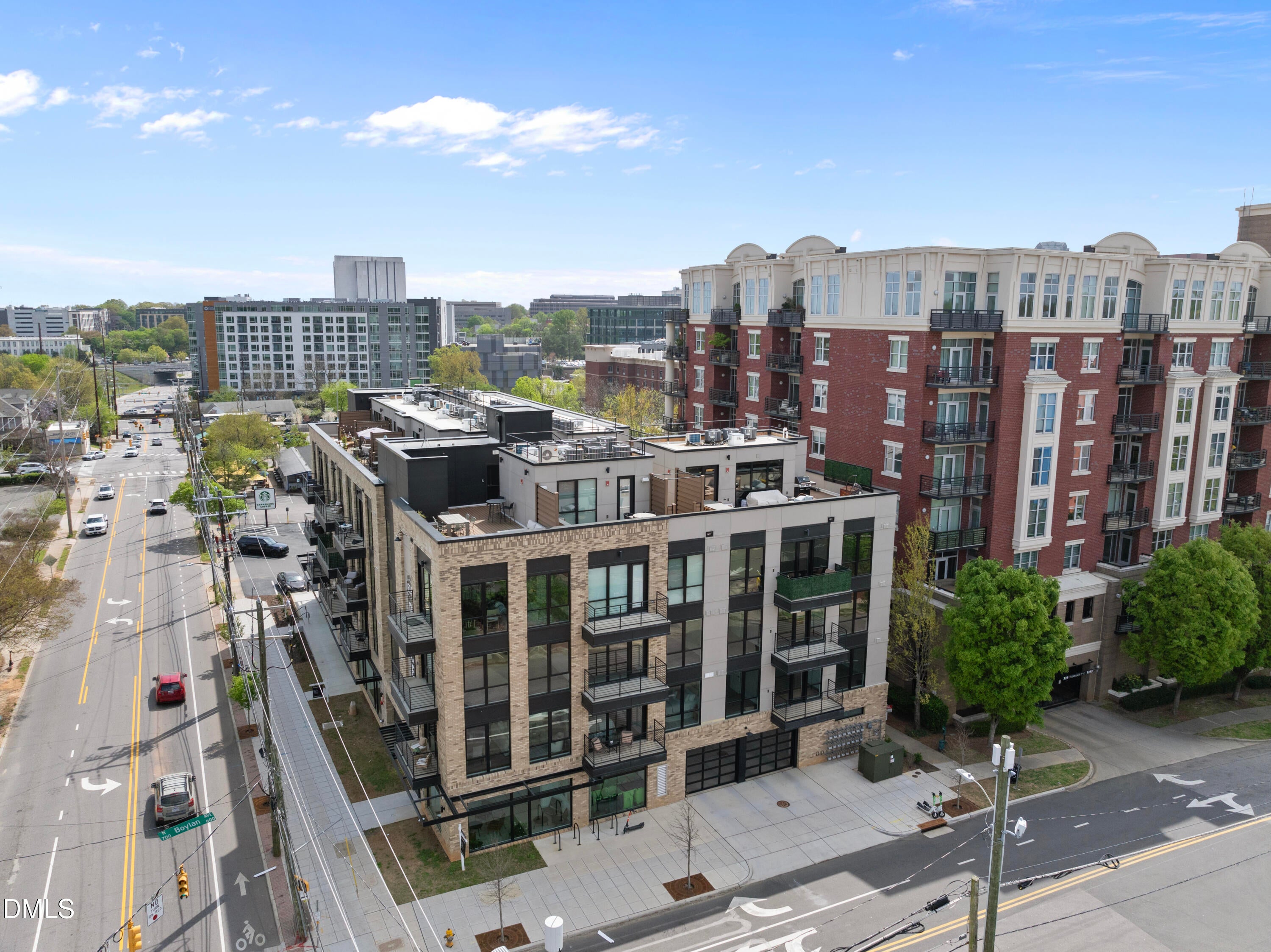615 W Peace Street , 207
