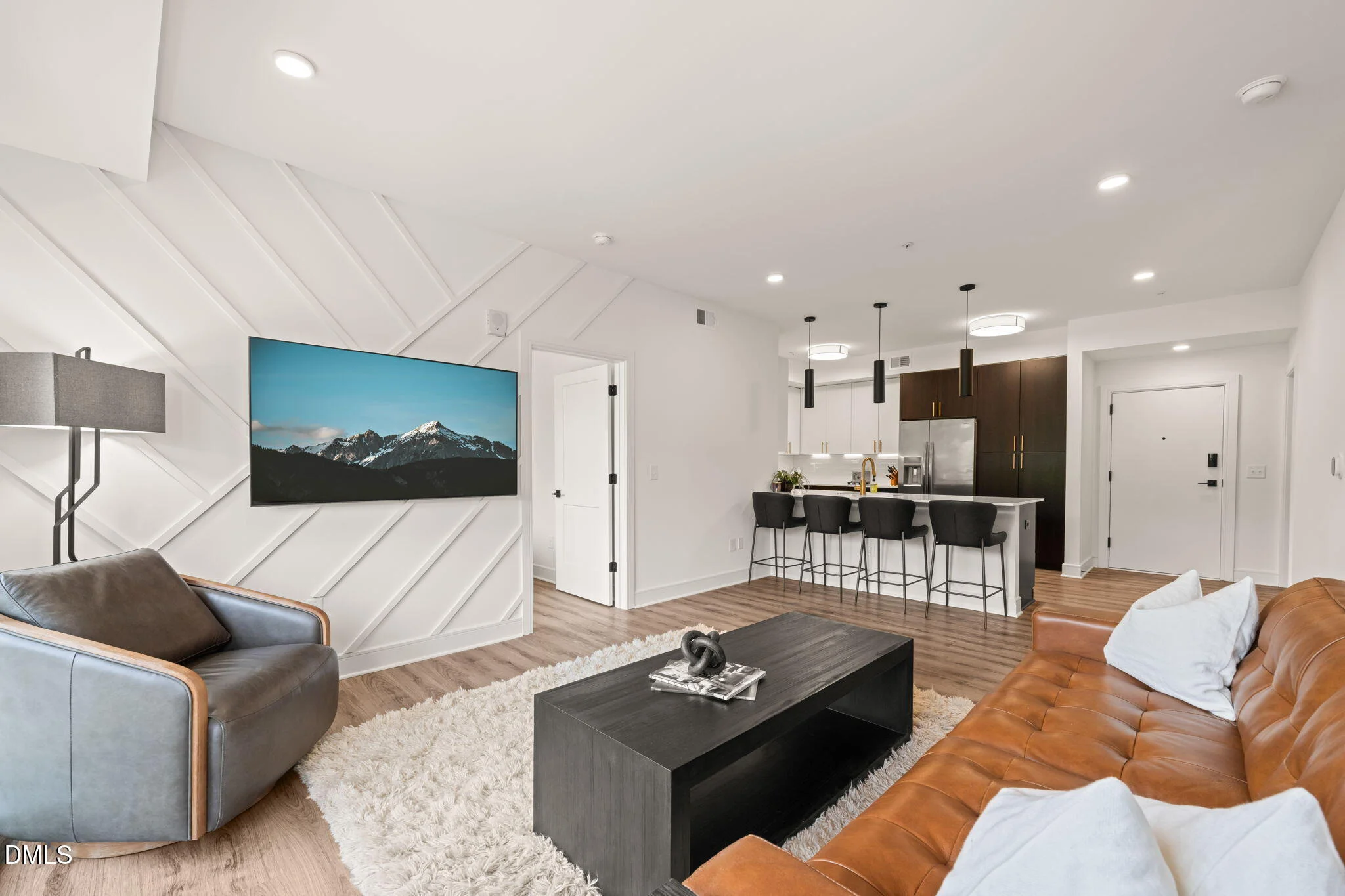 615 W Peace Street Unit , 207