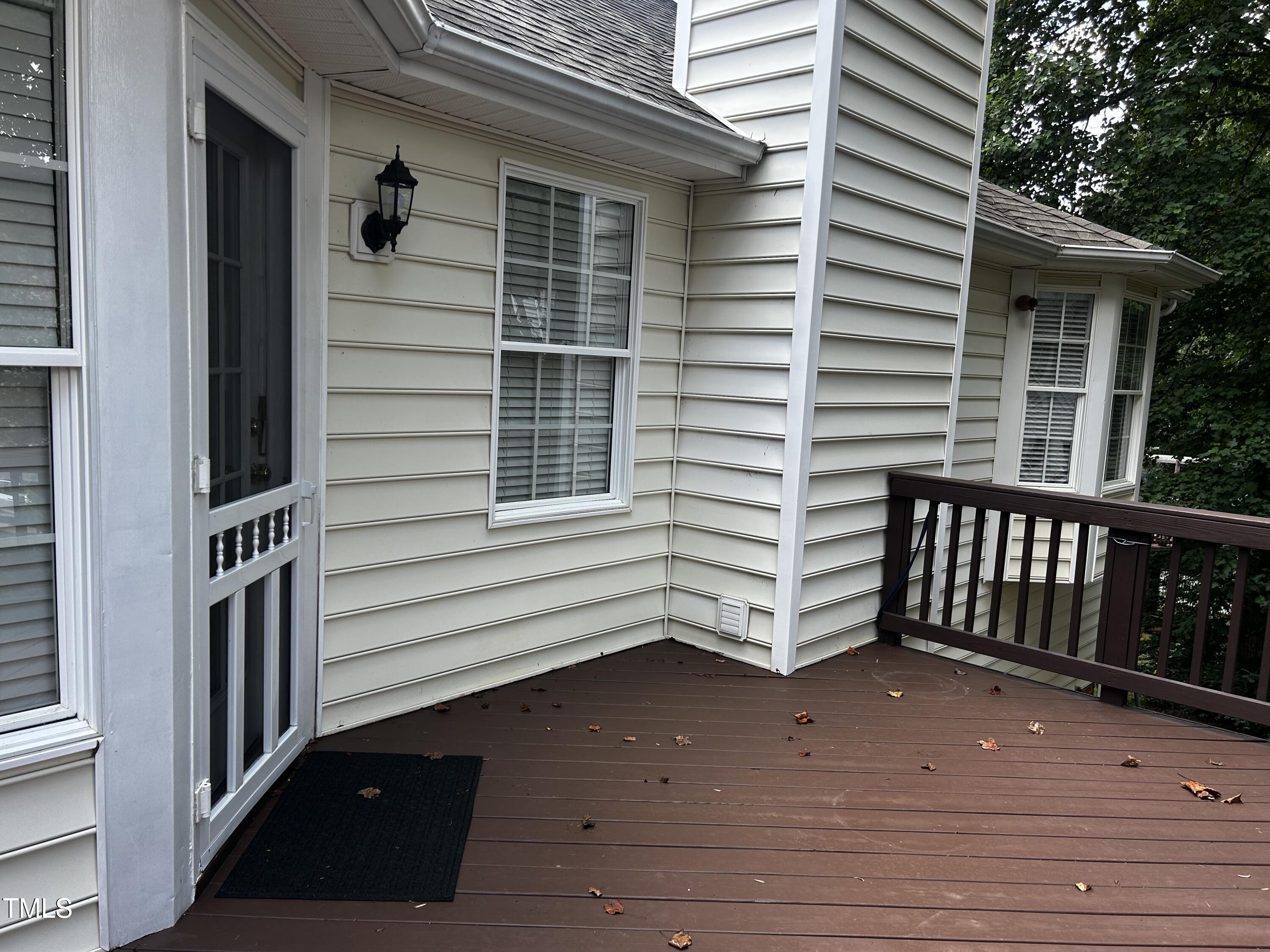 402 Cricketfield Lane