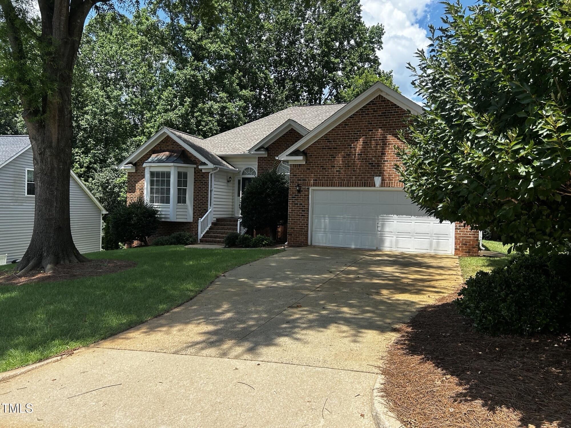 402 Cricketfield Lane