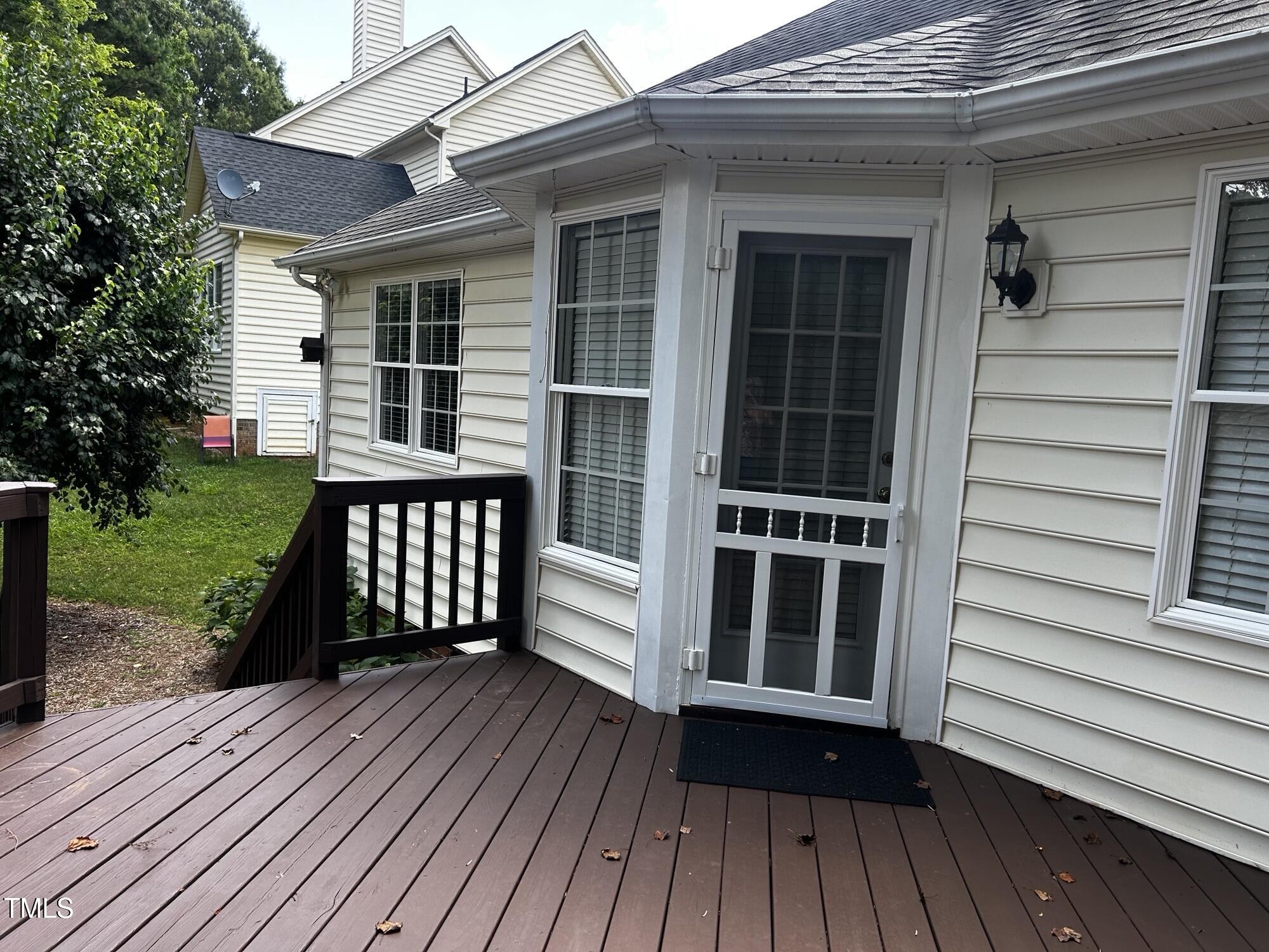 402 Cricketfield Lane