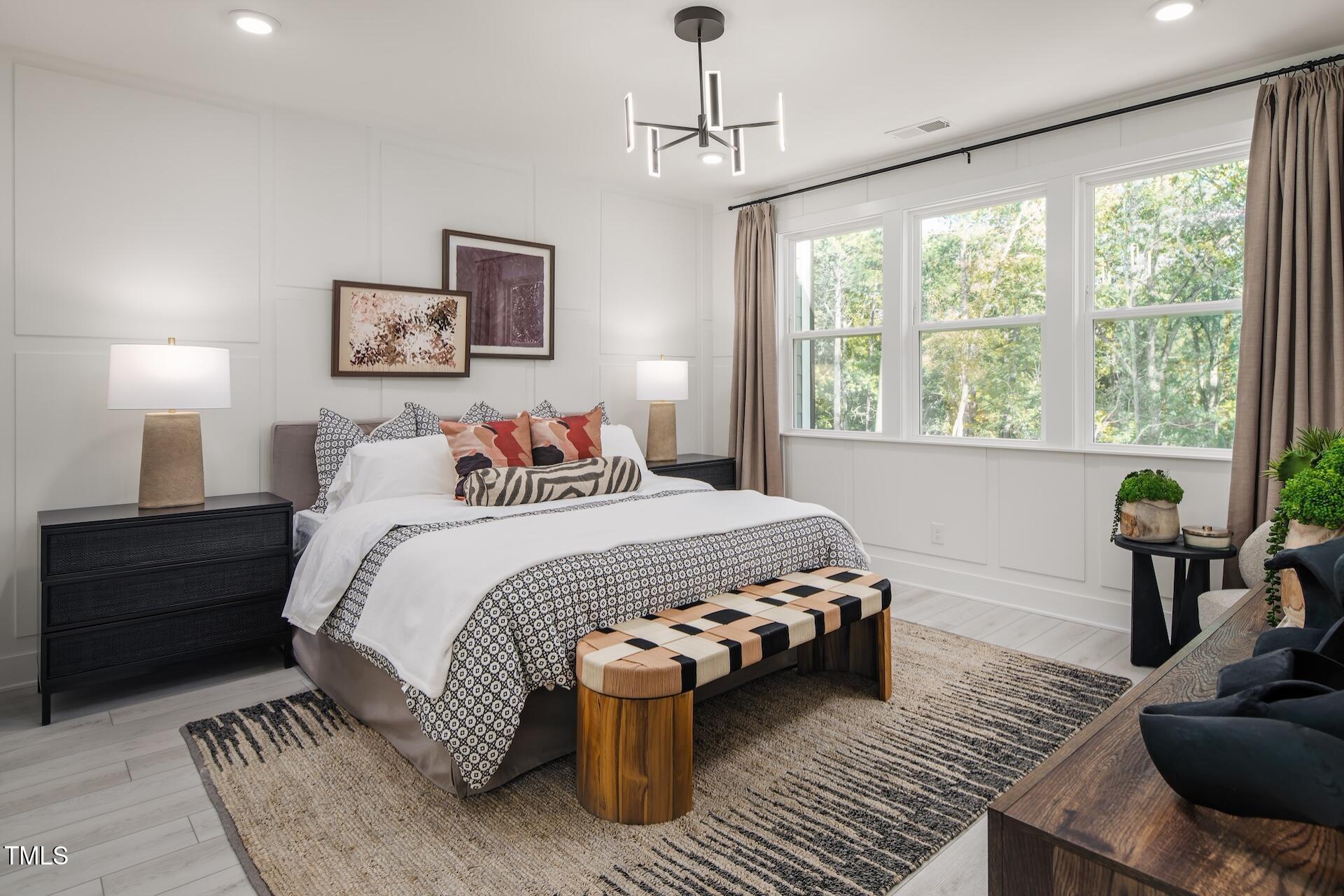 1005 Regalia Road 32