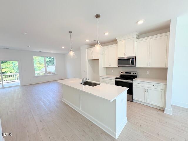 1005 Regalia Road 32
