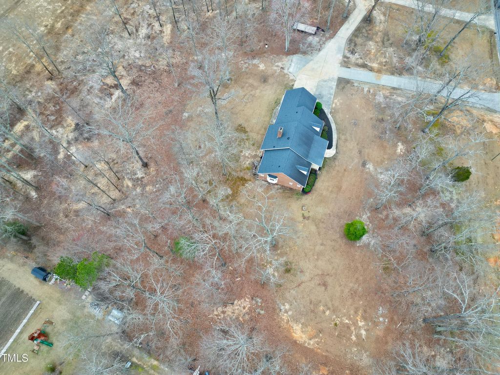 listing image 44
