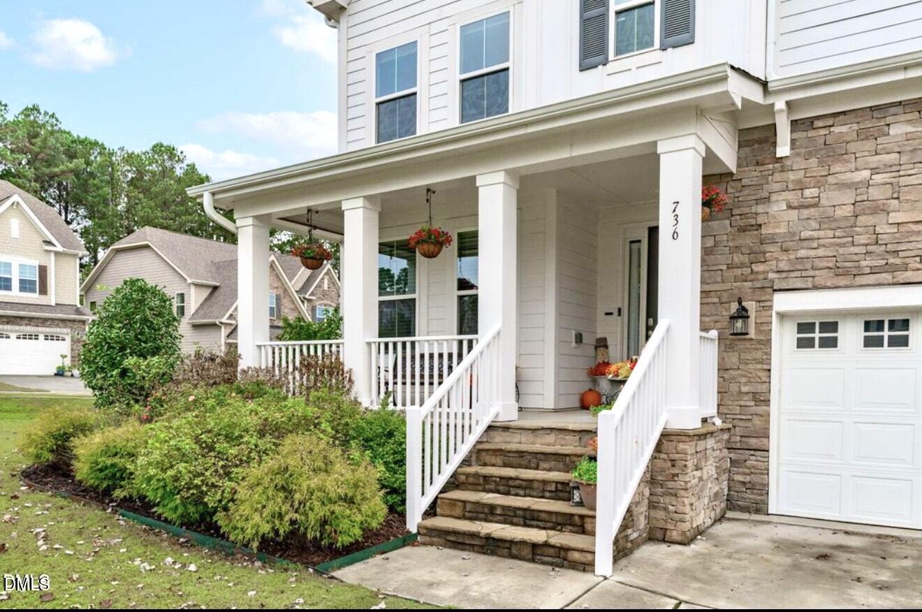 736 Meadowside Court