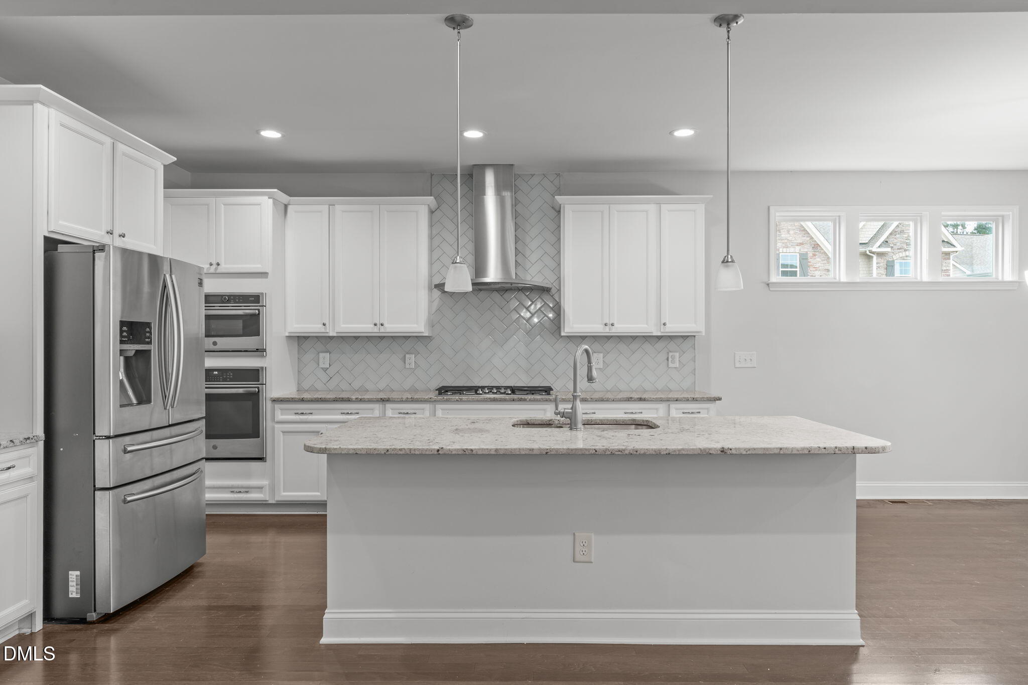 736 Meadowside Court