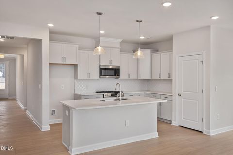 413 Longleaf Glen Lane Zebulon NC 27597