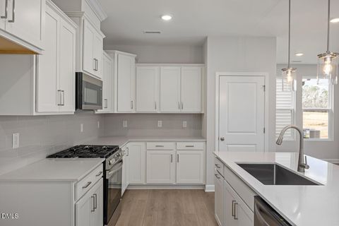 413 Longleaf Glen Lane Zebulon NC 27597