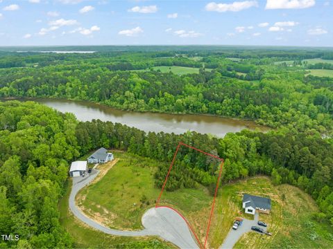10 Yearling Way Buffalo Junction VA 23927