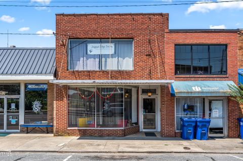 118 S Chatham Avenue Siler City NC 27344
