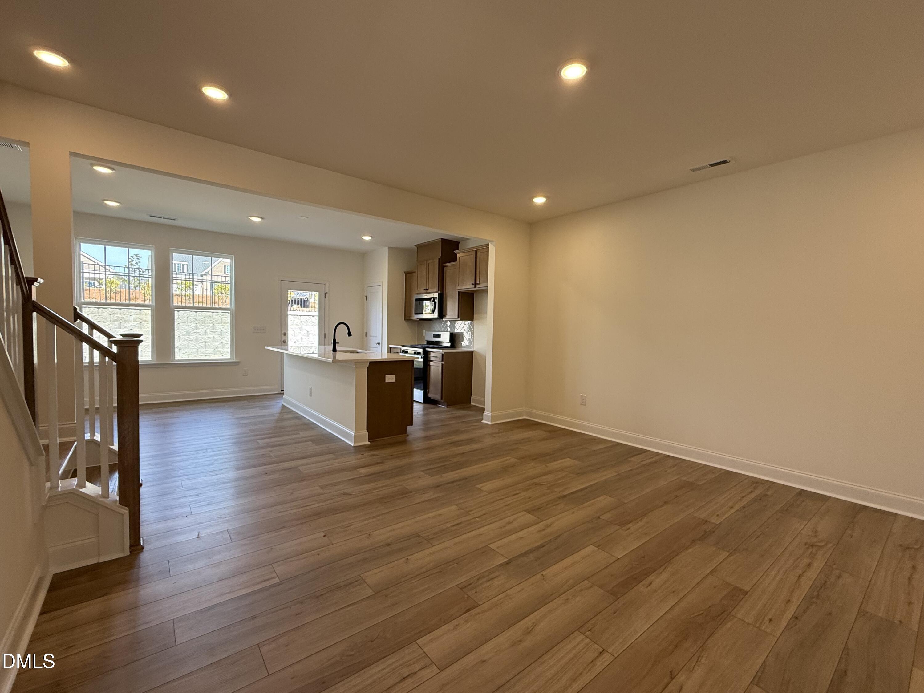 902 Kensley Grove Lane