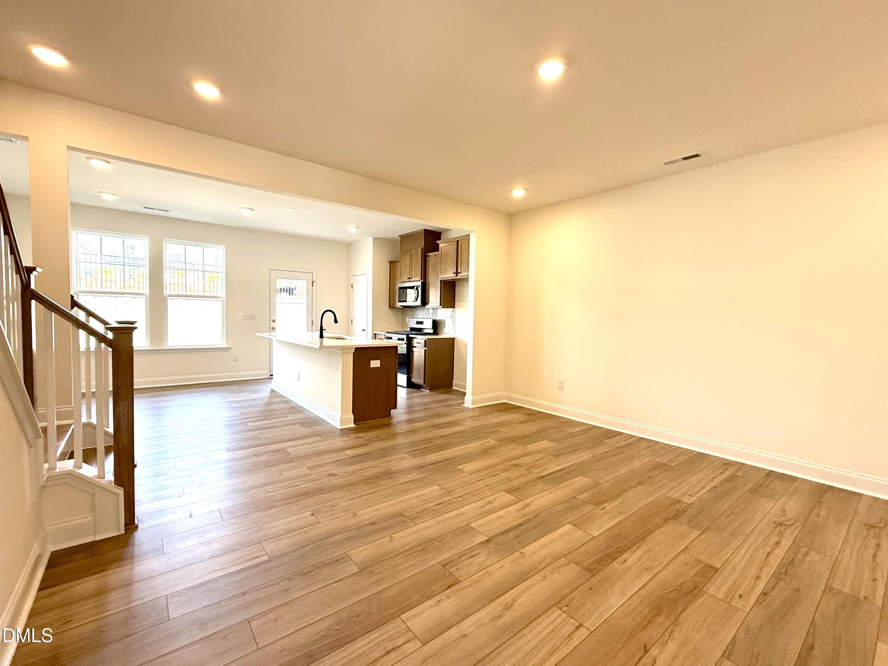 902 Kensley Grove Lane